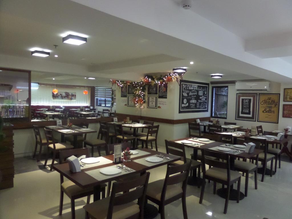 Royal Suites Condotel Kalibo Εξωτερικό φωτογραφία