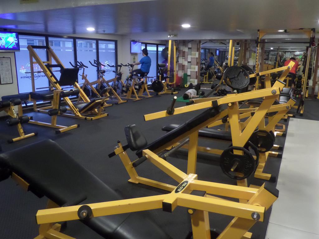 Royal Suites Condotel Kalibo Εξωτερικό φωτογραφία