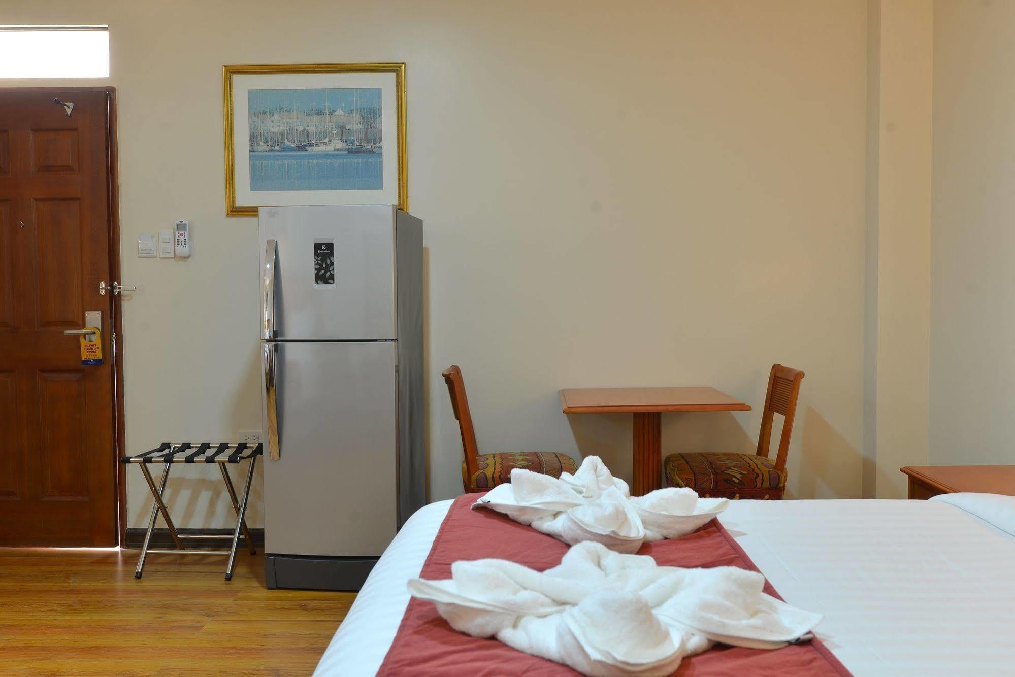 Royal Suites Condotel Kalibo Εξωτερικό φωτογραφία