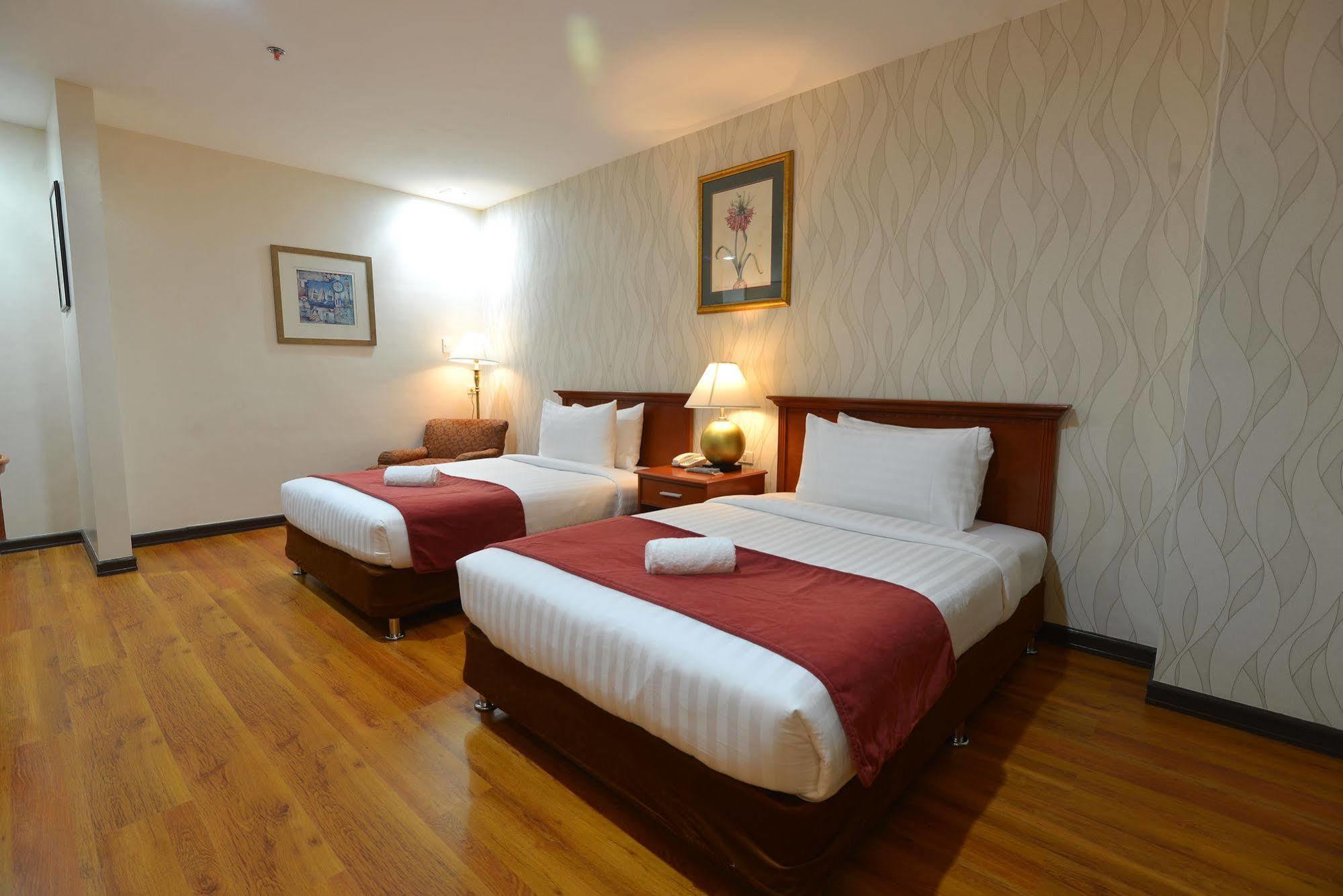 Royal Suites Condotel Kalibo Εξωτερικό φωτογραφία