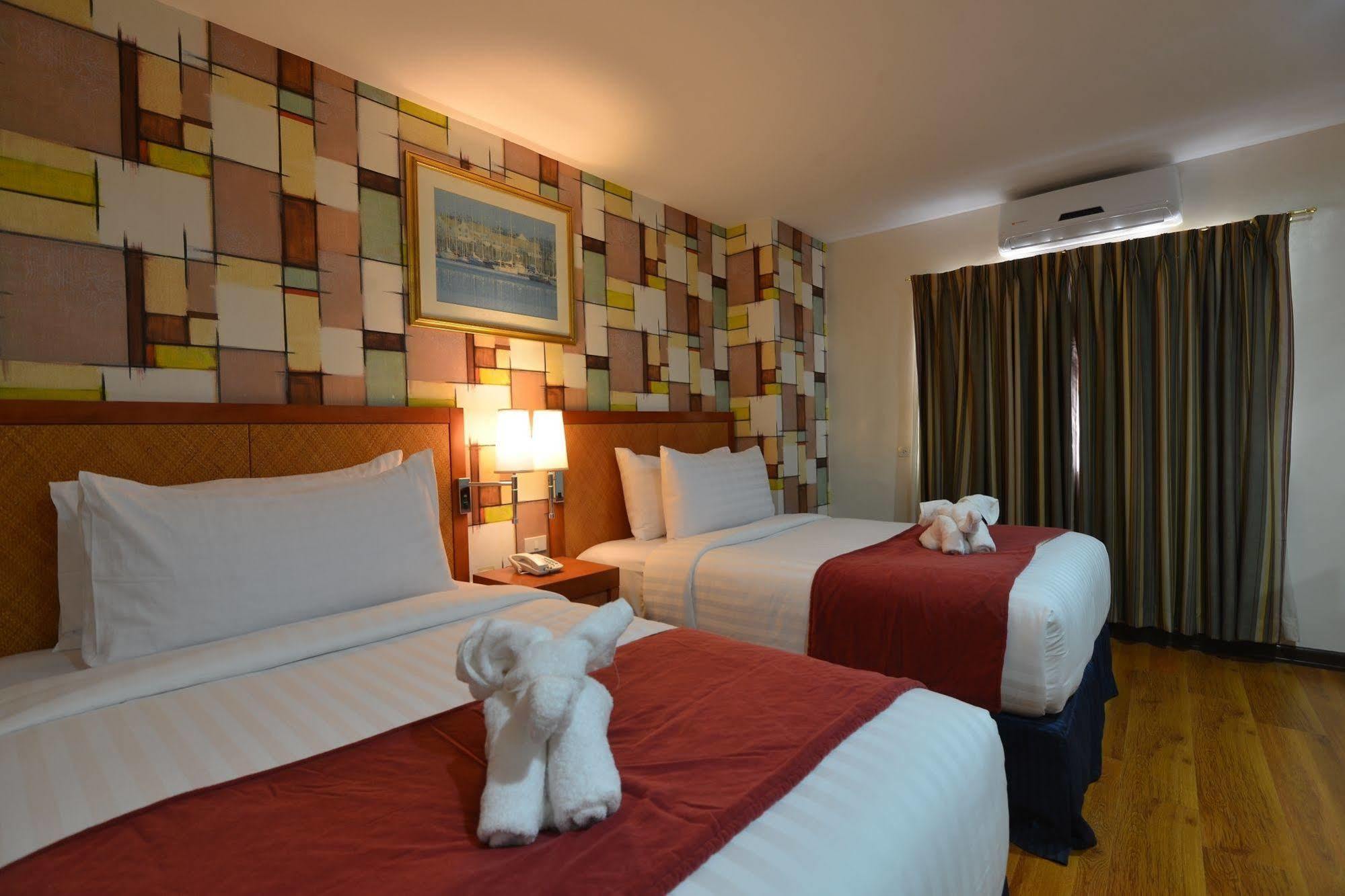 Royal Suites Condotel Kalibo Εξωτερικό φωτογραφία