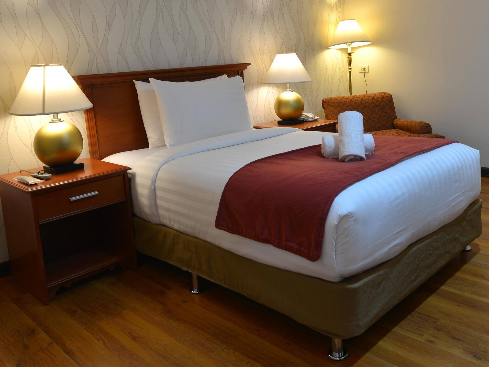 Royal Suites Condotel Kalibo Εξωτερικό φωτογραφία