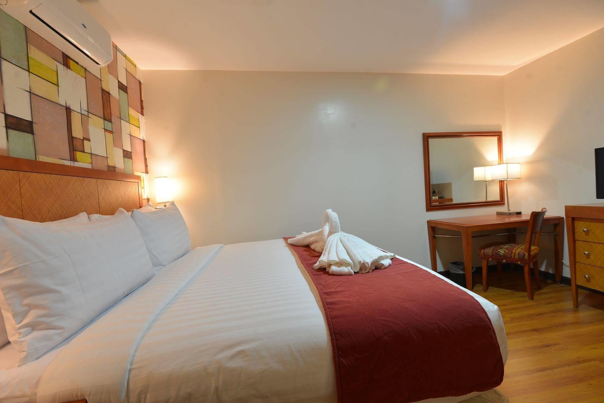 Royal Suites Condotel Kalibo Εξωτερικό φωτογραφία
